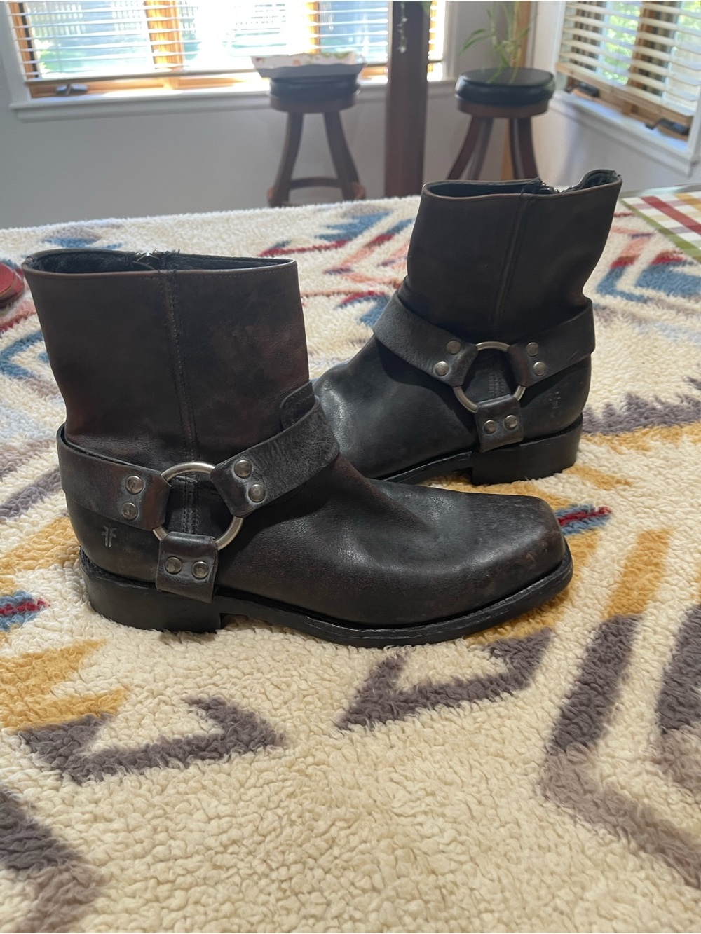 Frye Veronica Flex Harness Boots | Women’s 9.5 | Distressed Leather | Worn Once